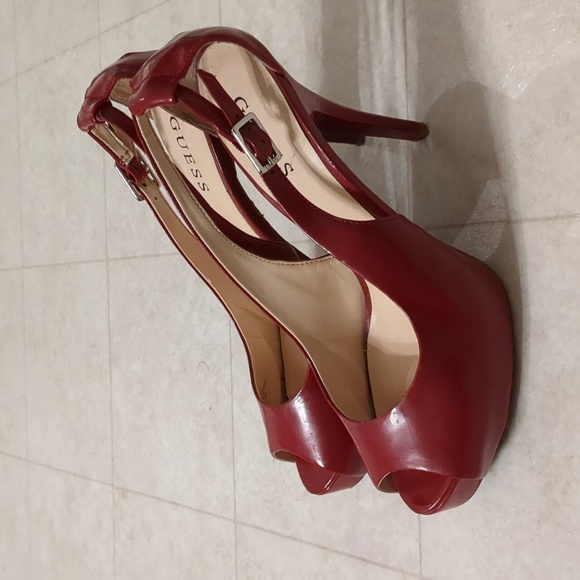 Guess red heels open toe shoes that buckle at ankle size 8 and 1/2 - Picture 2 of 4